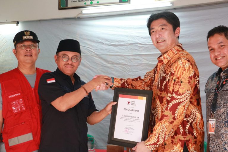 PMI & PT. HEXINDO ADIPERKASA TBK RESMIKAN SANITATION FOR INDONESIA 2023