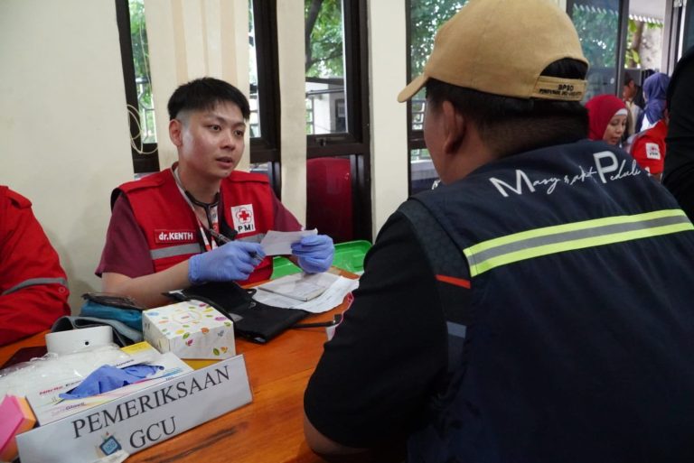 Jakpro bersama YJMI Gelar Cek Kesehatan Gratis di Kebon Manggis dengan Bantuan Petugas PMI Dumai