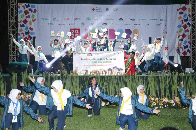 Juara Pentas Seni, PMI Dumai Tampil Gemilang di Jumbara PMR Dumai Tahun 2025